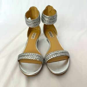 NWOT Badgley Mischka Silver Braided Wedge Sandals Size 9
